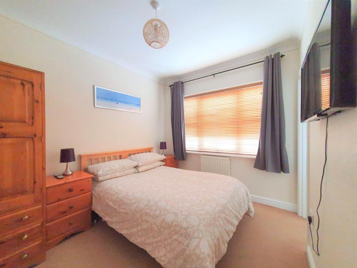 Friars Walk Houses With 2 Bedrooms, 2 Bathrooms, Fast Wi-Fi And Private Parking Sittingbourne Ngoại thất bức ảnh