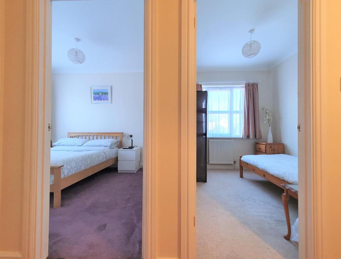 Friars Walk Houses With 2 Bedrooms, 2 Bathrooms, Fast Wi-Fi And Private Parking Sittingbourne Ngoại thất bức ảnh